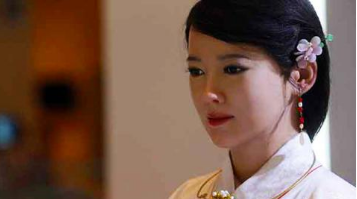 特寫：美女機器人佳佳的獨白