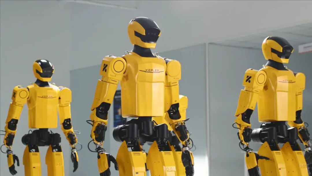 先于特斯拉，千臺訂單在手！又一國產人形機器人開啟規模量產